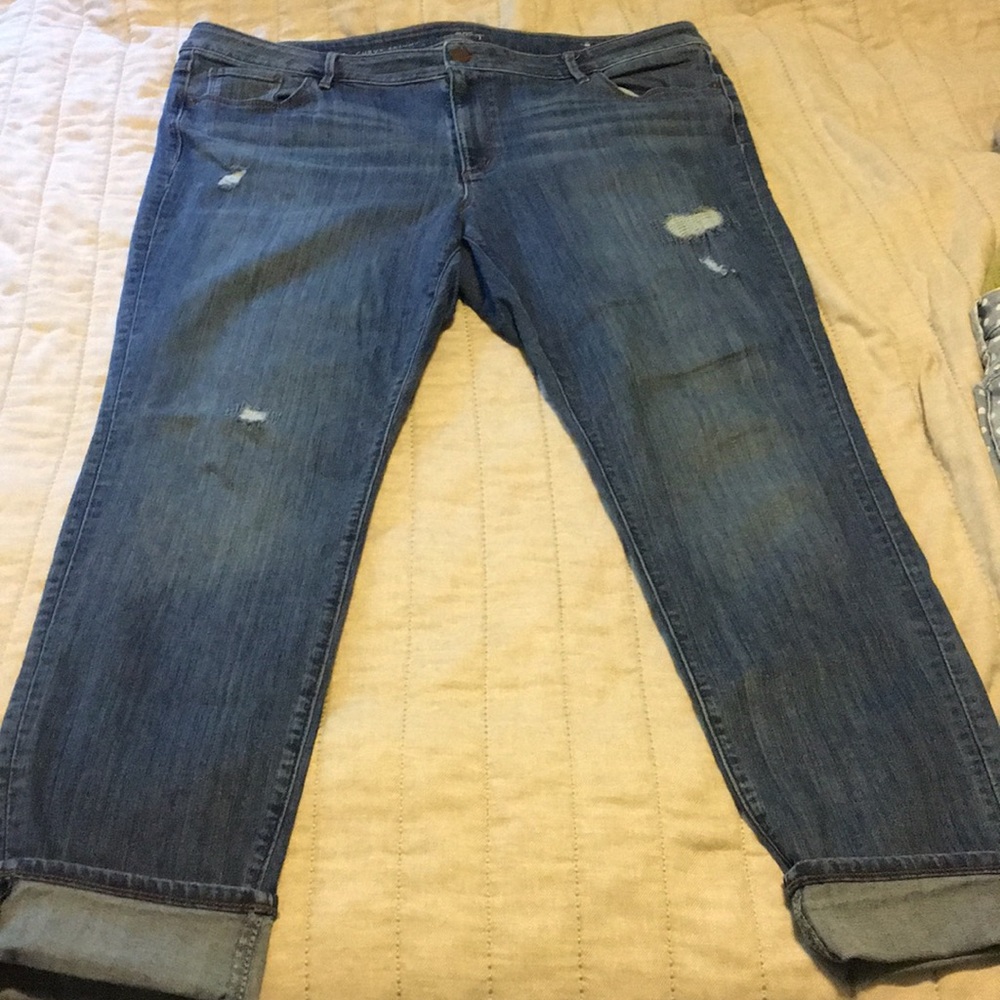 Loft, destressed, curvy, skinny jeans